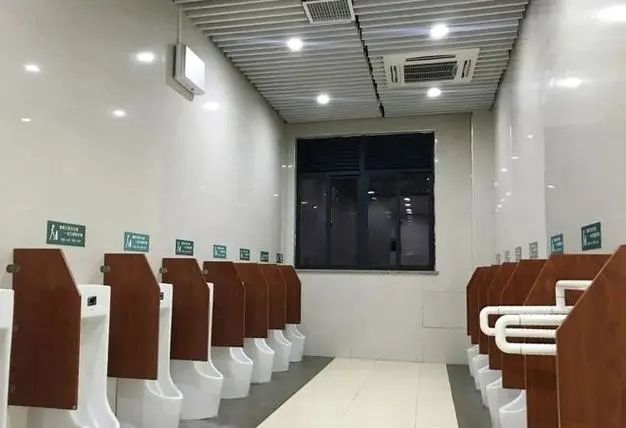 张家港市积极推进“厕所革命” 年内新建改建106座公厕